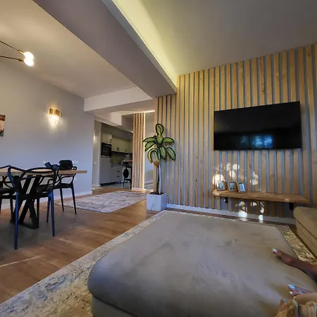 Elegant Cu Terasa Bucharest