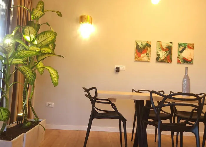 Apartament Elegant Cu Terasă