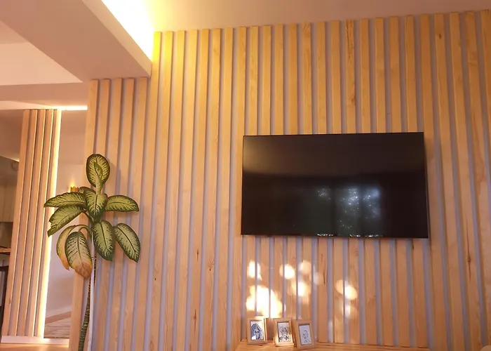 Elegant Cu Terasă Apartament